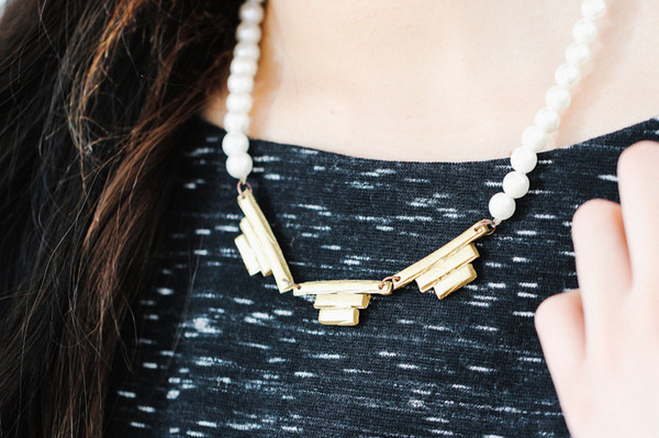 Pyramid Trio Pearl Necklace Pyramid Trio Pearl Necklace