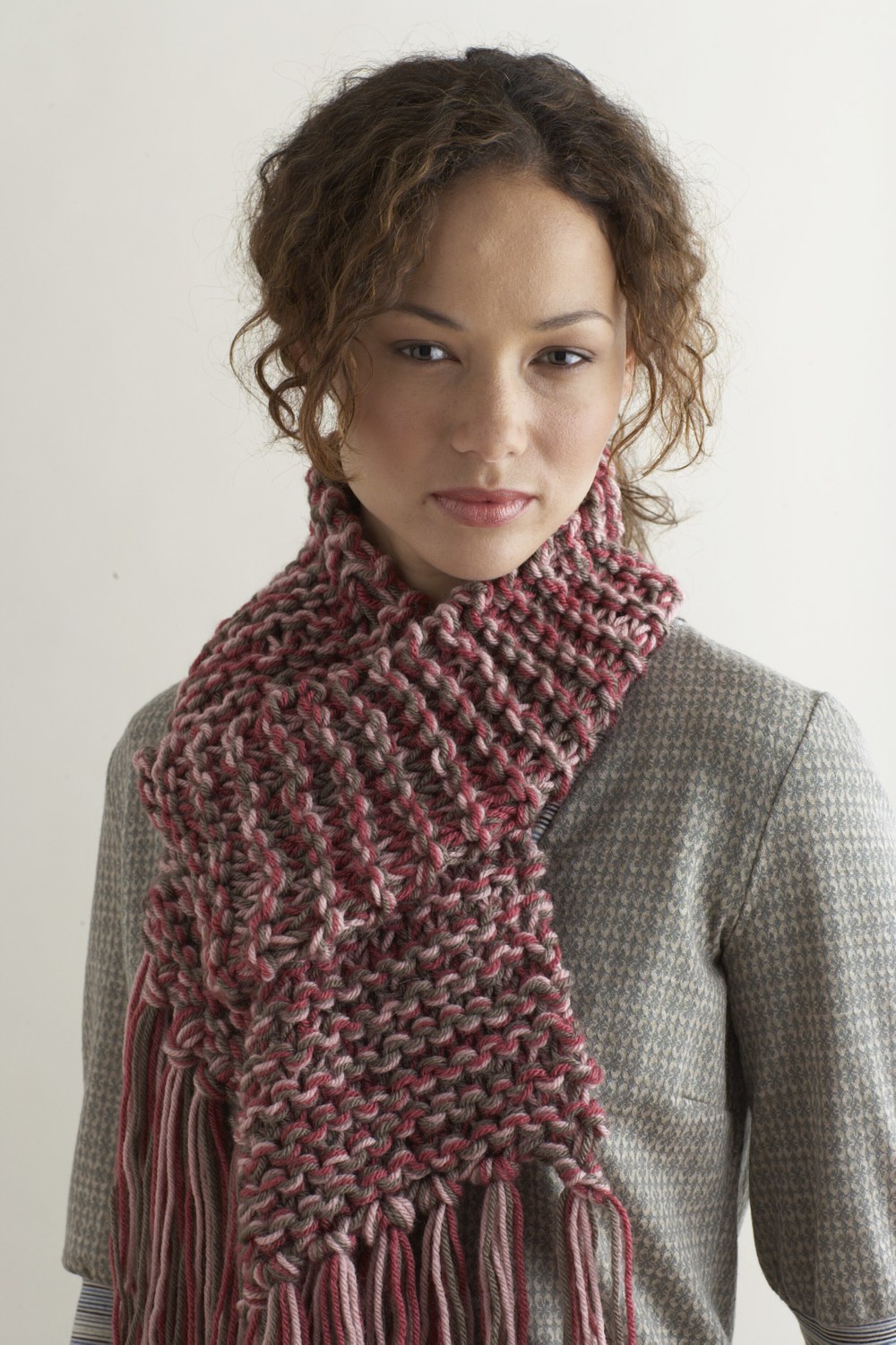 two-hours-or-less-scarf-allfreeknitting