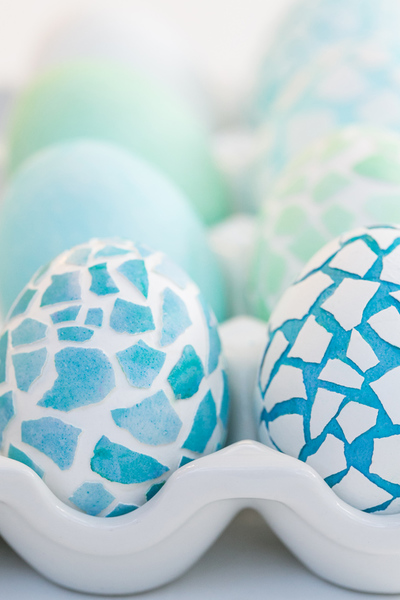 How to Make Mosaic Easter Eggs How to Make Mosaic Easter Eggs