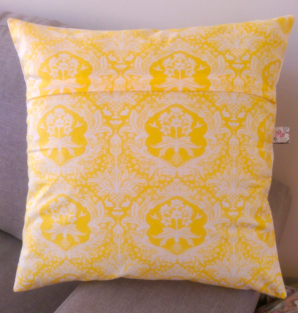 Hidden Zipper Free Pillowcase Pattern