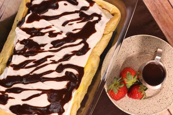 Crazy Good Chocolate Eclair Cake Crazy-Good Chocolate Eclair Cake