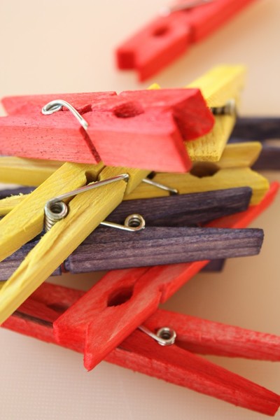 Dye Pegs in Large Amounts