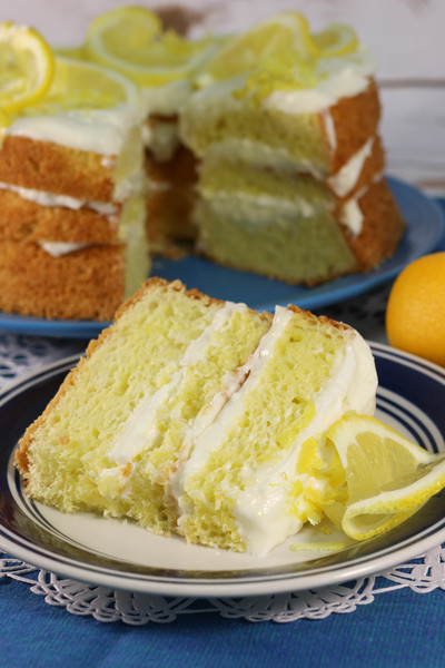 Just Like Olive Garden's Lemon Cream Cake