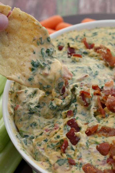Cheesy Spinach and Bacon Dip | FaveSouthernRecipes.com