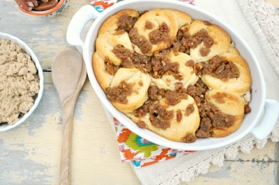 Mom's Pecan Praline Crescent Roll Casserole Mom's Pecan Praline Crescent Roll Casserole