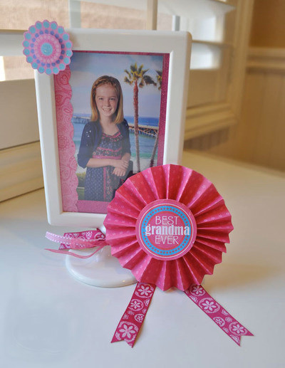 Mother's Day Medal and Mad Libs Printable Mothers Day Medal and Mad Libs Printable