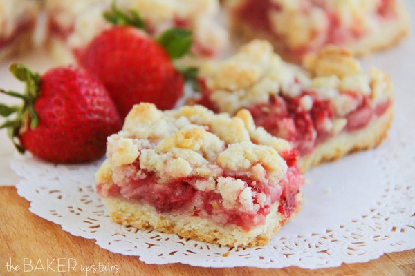 Scrumptious Strawberry Crumb Bars Scrumptious Strawberry Crumb Bars