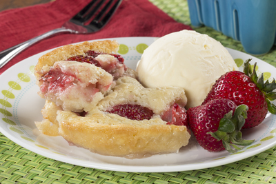 Fast Strawberry Cobbler