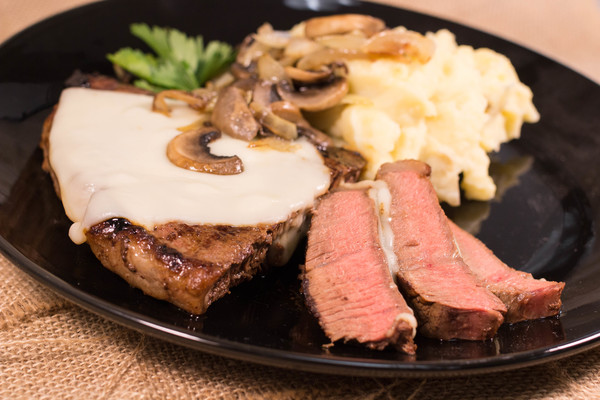 Copycat Applebee's Smothered Steak Skillet