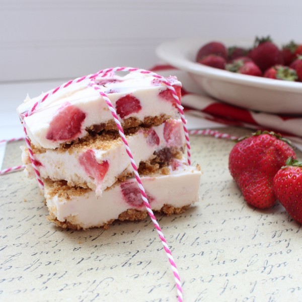 Frozen Strawberry Cheesecake Bars