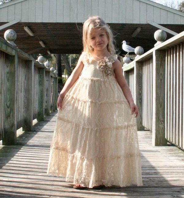 Beautiful Vintage Flower Girl Dress Beautiful Vintage Flower Girl Dress
