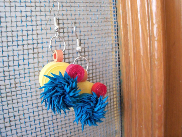Fringed Paper Quilled Earrings Fringed Paper Quilled Earrings