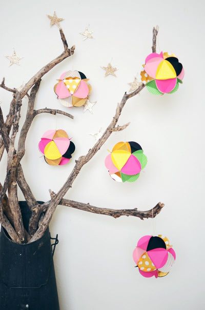 DIY Paper Ball Ornaments DIY Paper Ball Ornament