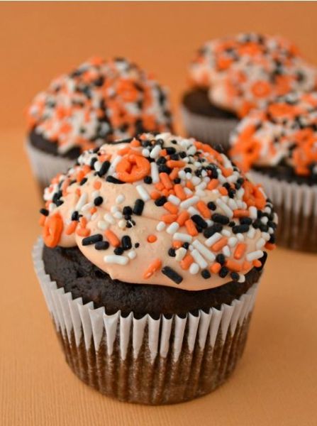 Chocolate Fudge Pumpkin Cupcakes
