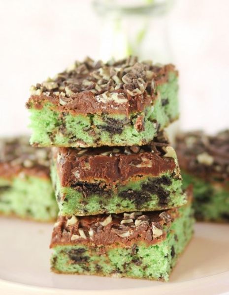 Mint Cookies and Cream Bars