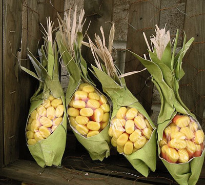 DIY A'maiz'ing Candy Corn Favors
