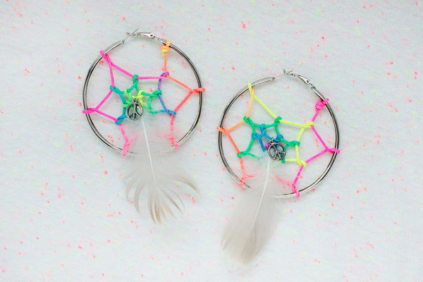 Rainbow Dreamcatcher DIY Earrings Rainbow Dreamcatcher DIY Earrings