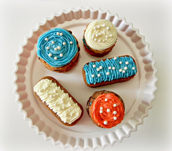 Patriotic Frosted Cookie Stacks Patriotic Frosted Cookie Stacks