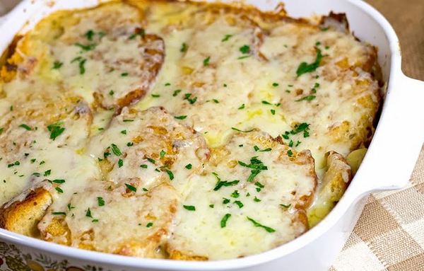 Creamy Onion Swiss Cheese Casserole Creamy Onion Swiss Cheese Casserole