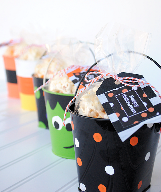 DIY Trick or Treat Buckets DIY Halloween Trick or Treat Buckets