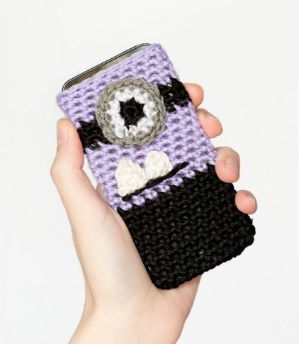 Minion-Inspired Crochet Phone Case Minion-Inspired Crochet Phone Case