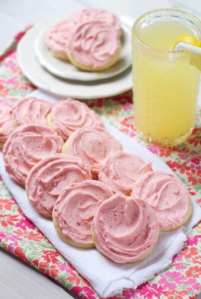 Frosted Strawberry Lemonade Cookies Frosted Strawberry Lemonade Cookies