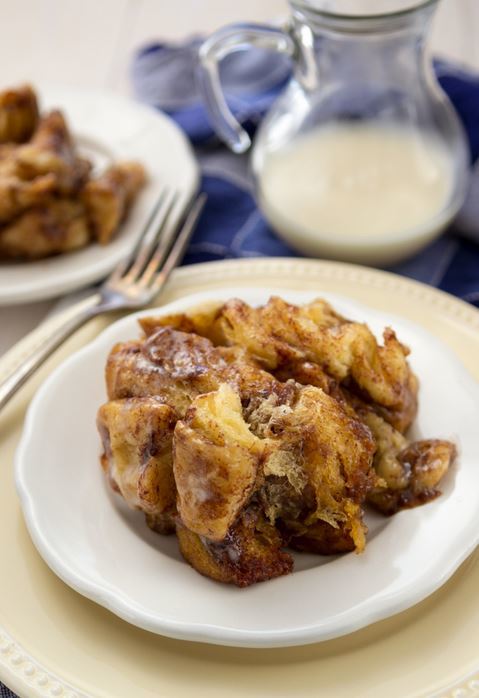 How to Make Monkey Bread in the Slow Cooker How to Make Monkey Bread in the Slow Cooker