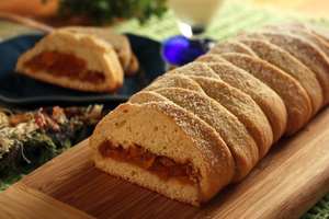 Apricot Pineapple Braid: 12 Recipes with Apricots Apricot Pineapple Braid: 12 Recipes with Apricots