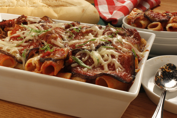 Baked Macaroni and Eggplant Neapolitan Baked Macaroni and Eggplant Neapolitan