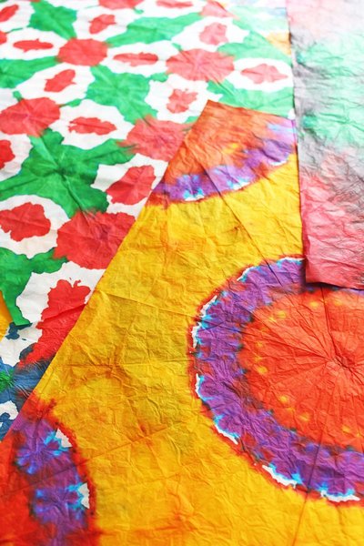 DIY Tie Dye Gift Wrap