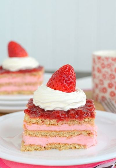 Strawberry Shortcake Eclair Cake Strawberry Shortcake Eclair Cake