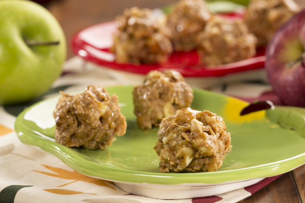 Apple-Caramel Crunch Balls