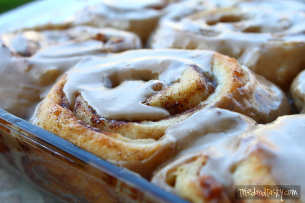 Copycat Pioneer Woman's Cinnamon Rolls Copycat Pioneer Womans Cinnamon Rolls