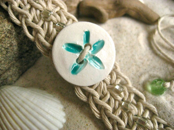 Beachy Crochet Hemp Bracelet Beachy Crochet Hemp Bracelet