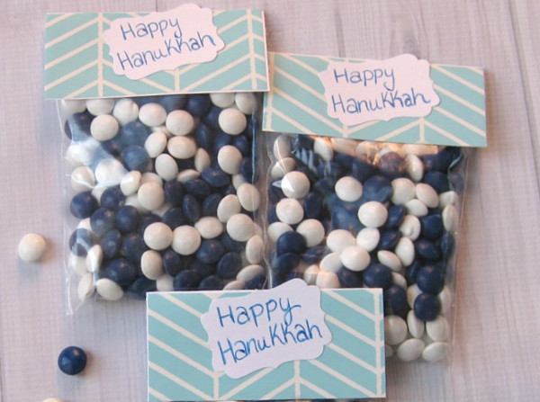 Hanukkah DIY Goodie Bags Hanukkah DIY Goodie Bags