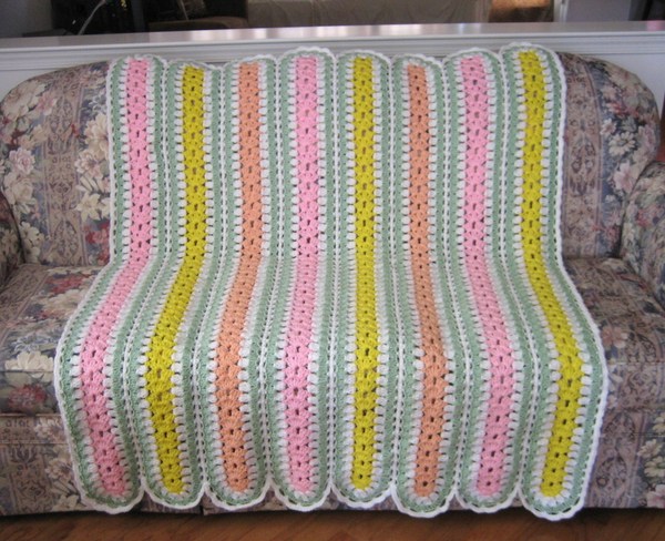 Floral Petals Mile a Minute Afghan Floral Petals Mile a Minute Afghan