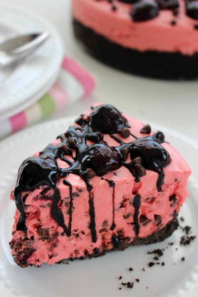 Oreo Cherry Chocolate Chip No Bake Cheesecake Oreo Cherry Chocolate Chip No Bake Cheesecake