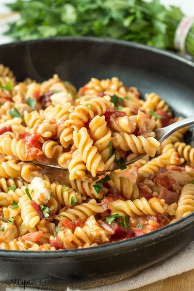 One-Pot BBQ Chicken and Bacon Pasta