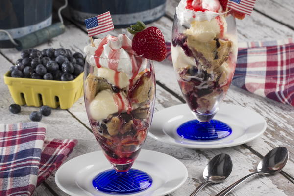 Patriotic Blueberry Pie Parfait Patriotic Blueberry Pie Parfait
