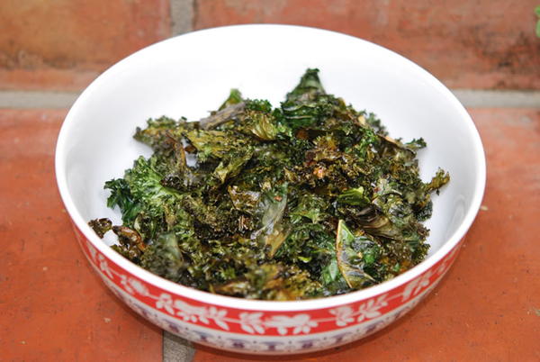 Garlic Parmesan Kale Chips Garlic Parmesan Kale Chips