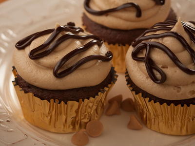 Peanut Butter Chocolate Cupcakes