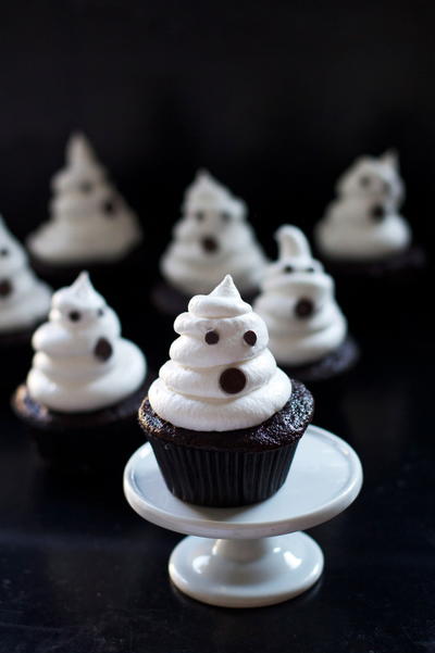 Spooky Ghost Cupcakes Spooky Ghost Cupcakes