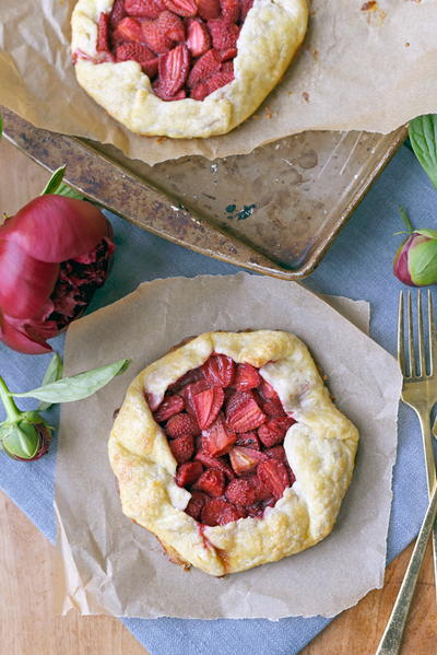 Rustic Strawberry Galette Recipe Rustic Strawberry Galette Recipe