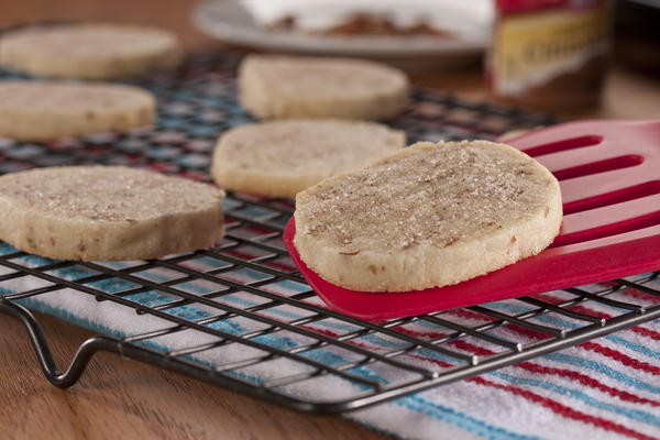 Cinnamon Pecan Cookies