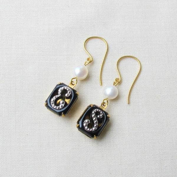 Easy Alphabet Initial Earrings Easy Alphabet Initial Earrings