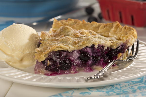 Deep Dish Blueberry Pie