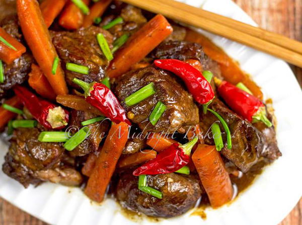 Slow Cooker Sichuan Beef and Carrots