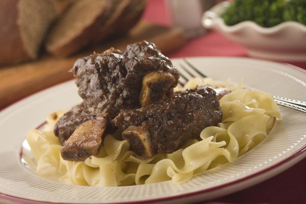 Fall-off-the-Bone Short Ribs