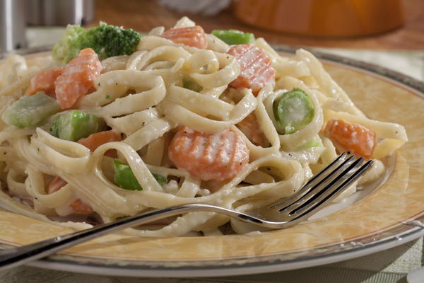 Fettuccine Alfredo Primavera