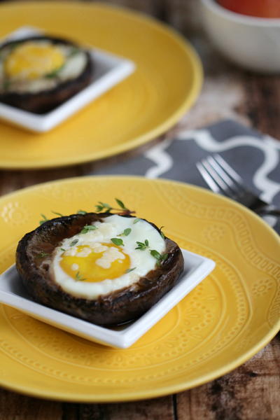 Grilled Eggs in Portobello Mushrooms Grilled Eggs in Portobello Mushrooms_1